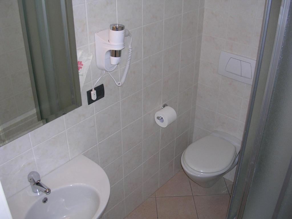 Albergo Badellino Bra Quarto foto
