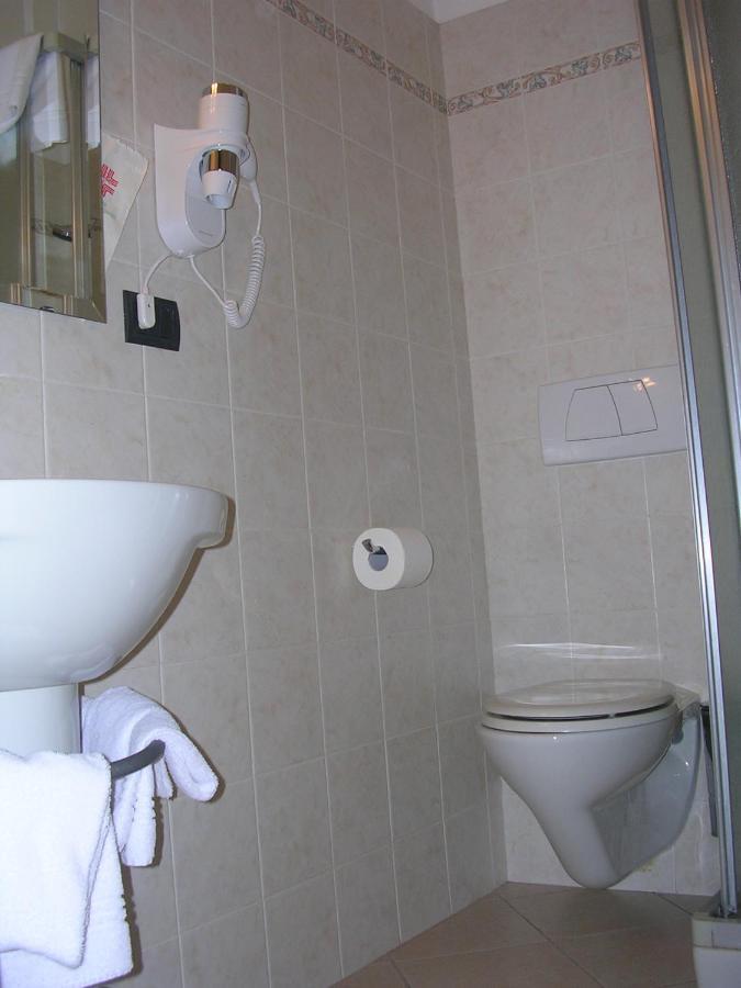 Albergo Badellino Bra Quarto foto